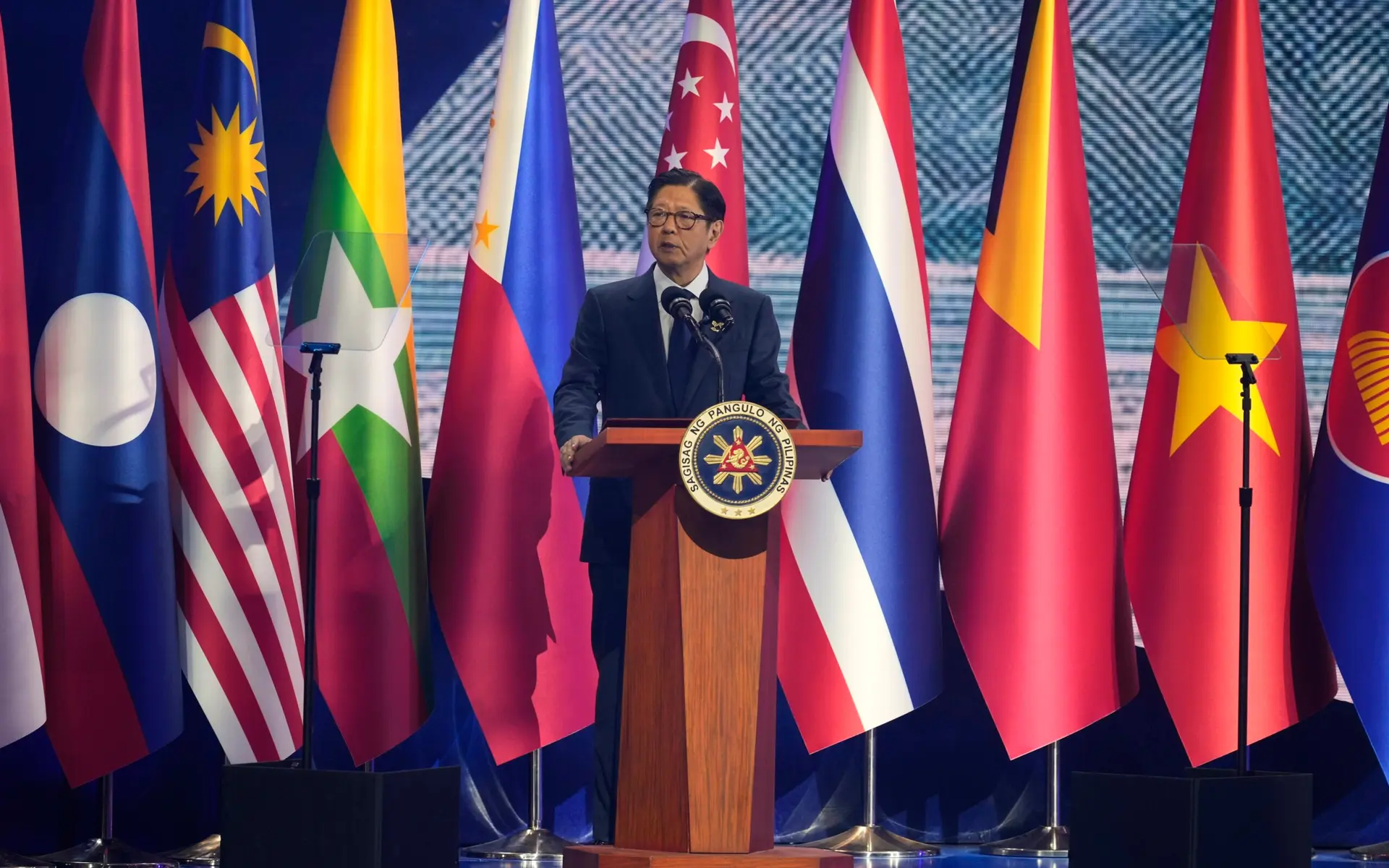 အာဆီယံထိပ်သီး အစည်းအဝေးအပြီး မြန်မာ့အရေး အဖြေမထွက်ဘဲဖြစ်နေ